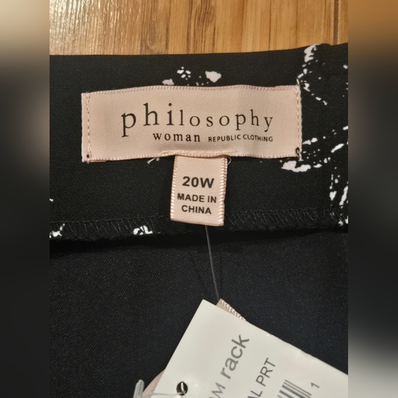 NWT Philosophy Floral Black and White Women's Skirt - Picture 4 of 8